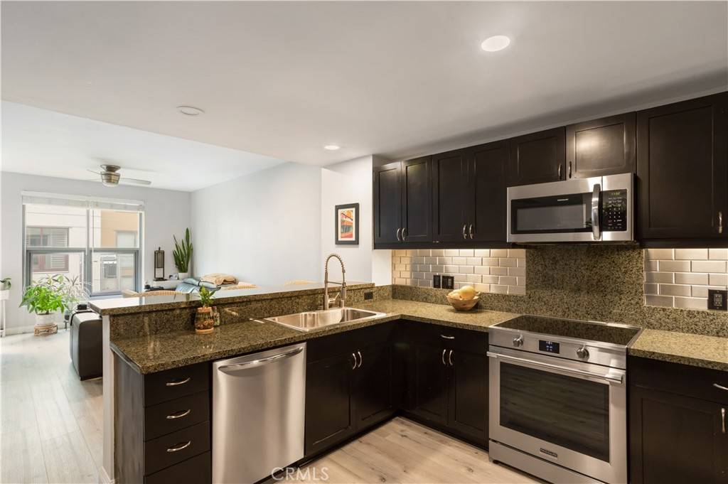 San Diego, CA 92101,1150 J Street #510