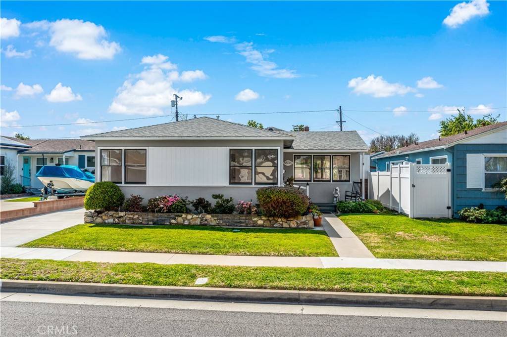 Hawthorne, CA 90250,5536 W 139th ST
