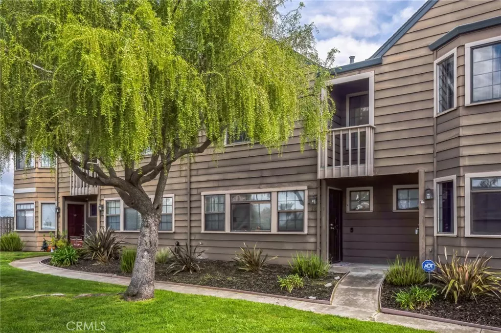 Hollister, CA 95023,140 Gibson DR #12