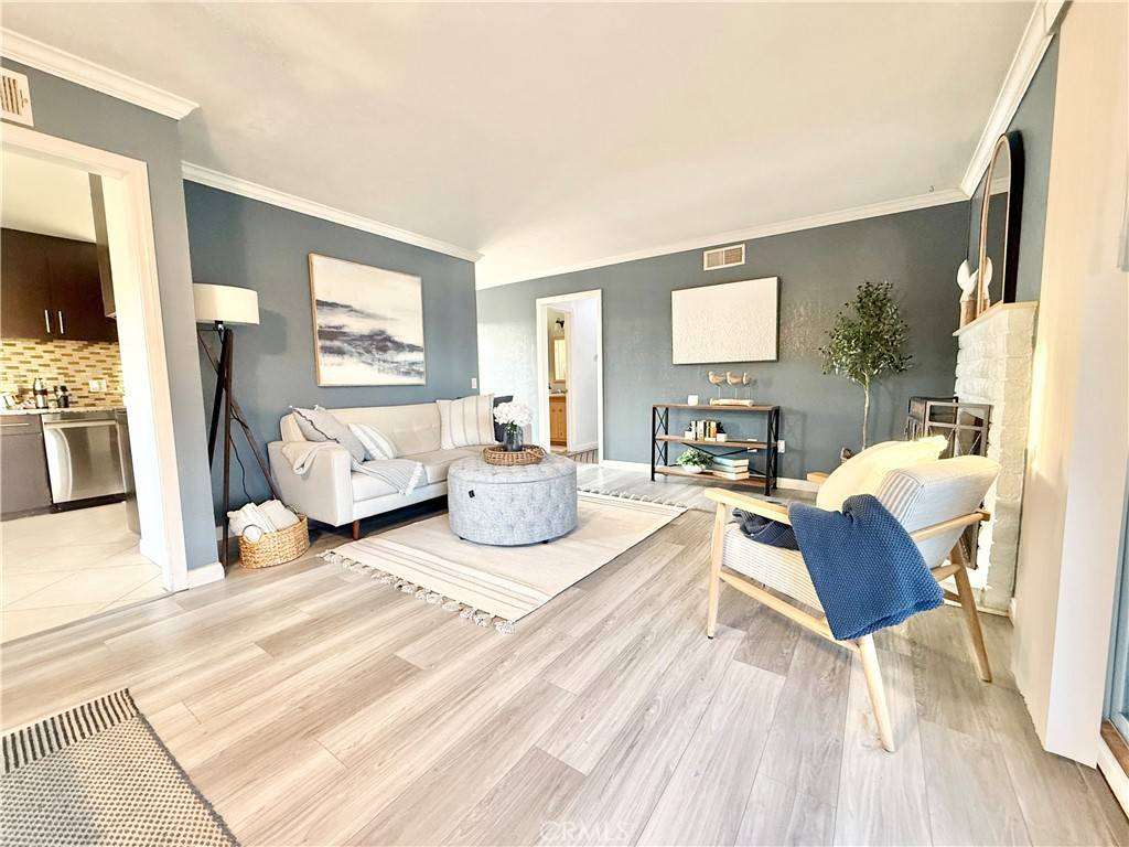 Riverside, CA 92503,8828 Holly LN