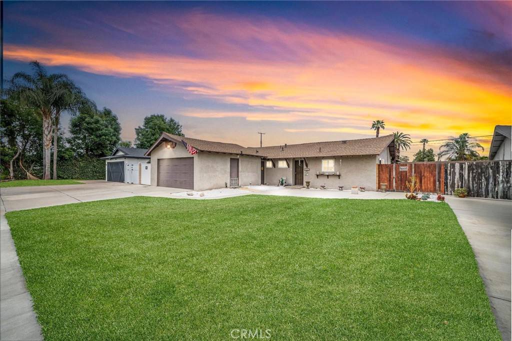 Riverside, CA 92503,8828 Holly LN