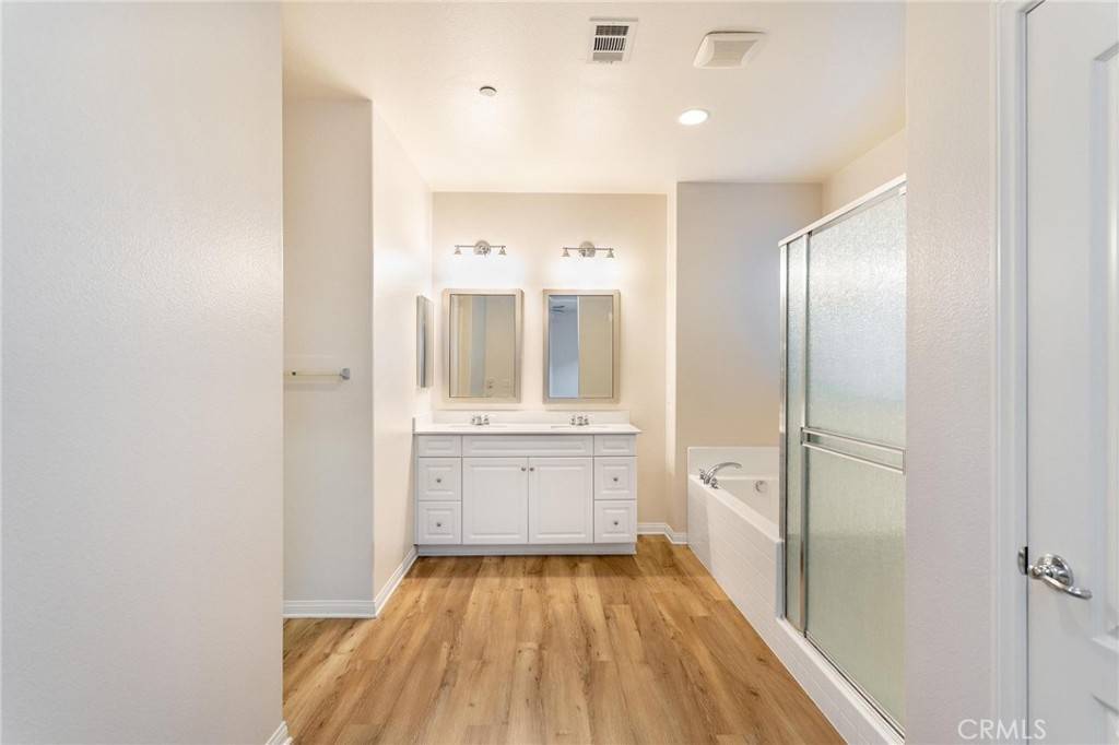 Murrieta, CA 92563,30148 Woodland Hills Street