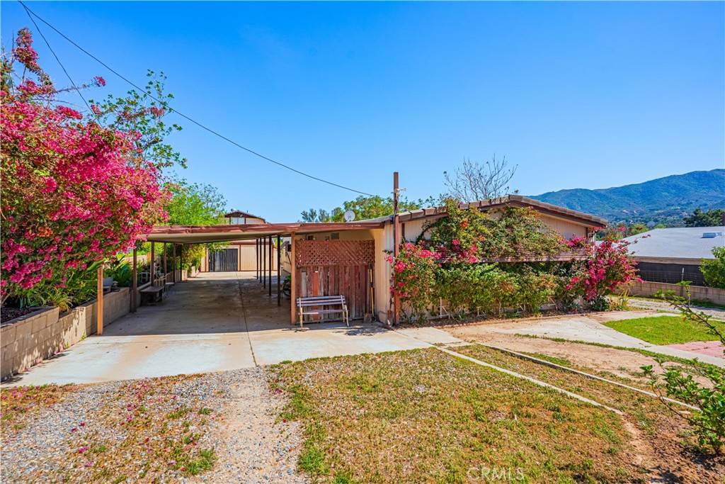 Lake Elsinore, CA 92530,32658 Rome Hill RD