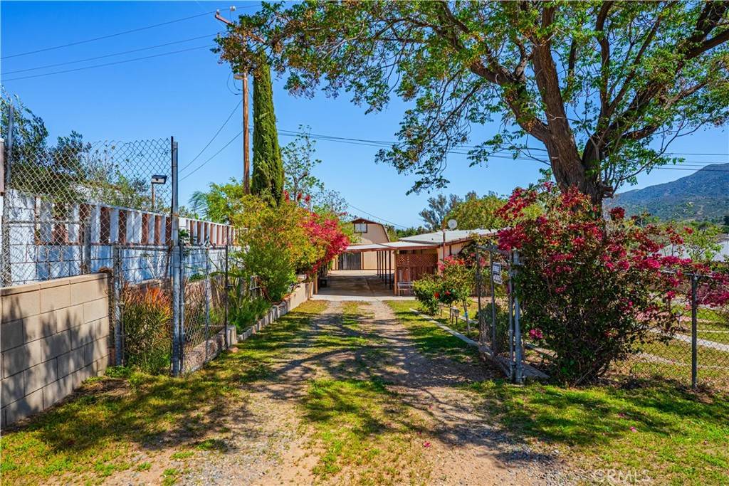 Lake Elsinore, CA 92530,32658 Rome Hill RD