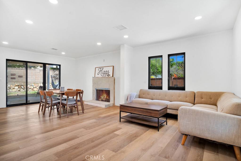Thousand Oaks, CA 91360,1008 Greenfield ST