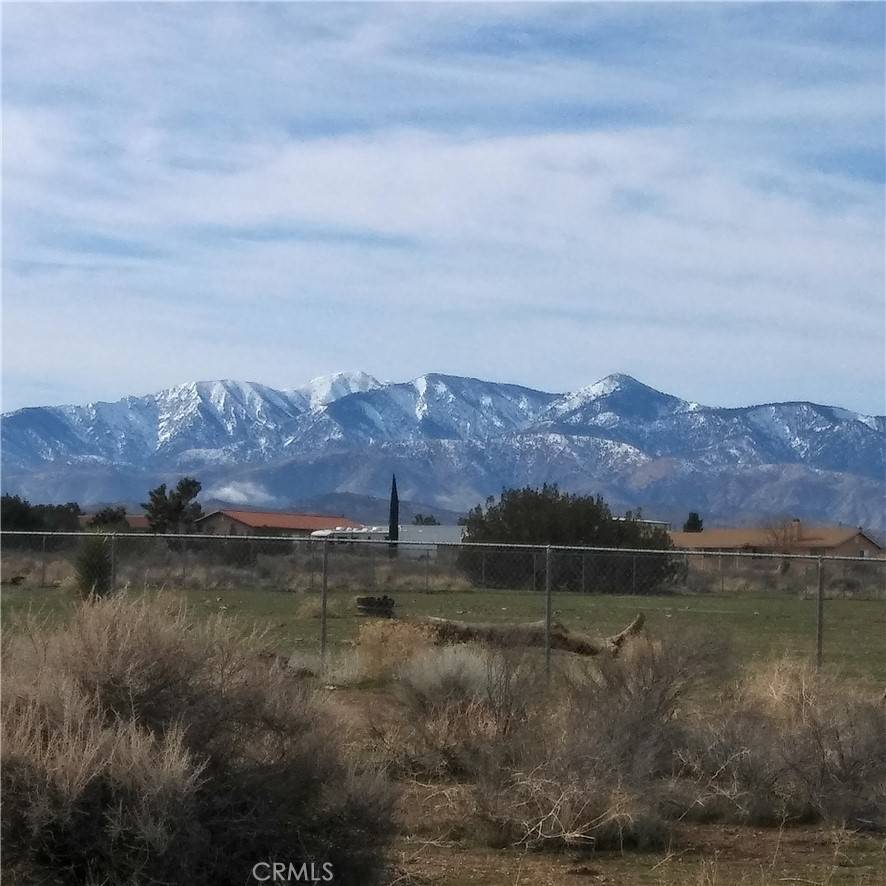 Oak Hills, CA 92344,10611 Yucca Terrace DR