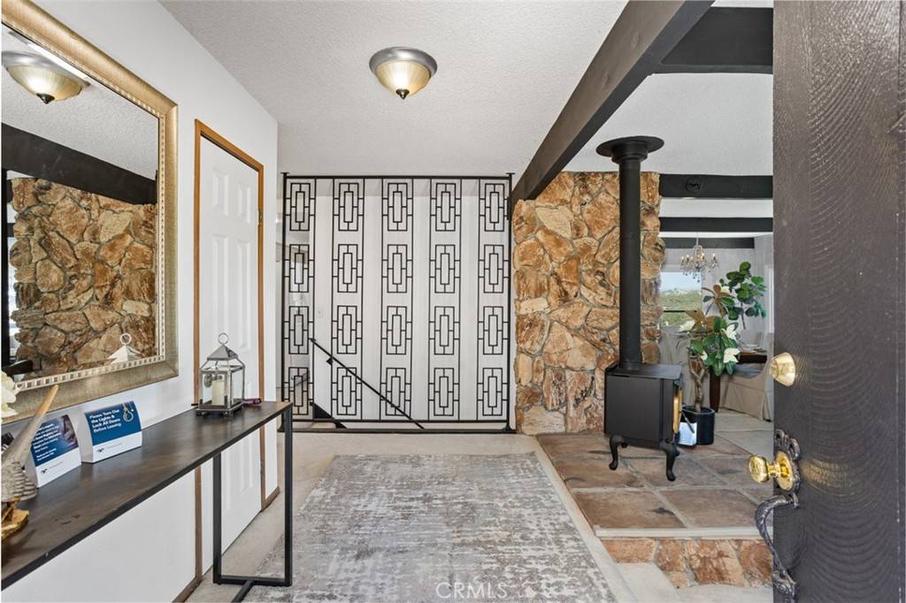 Escondido, CA 92026,28410 Faircrest WAY