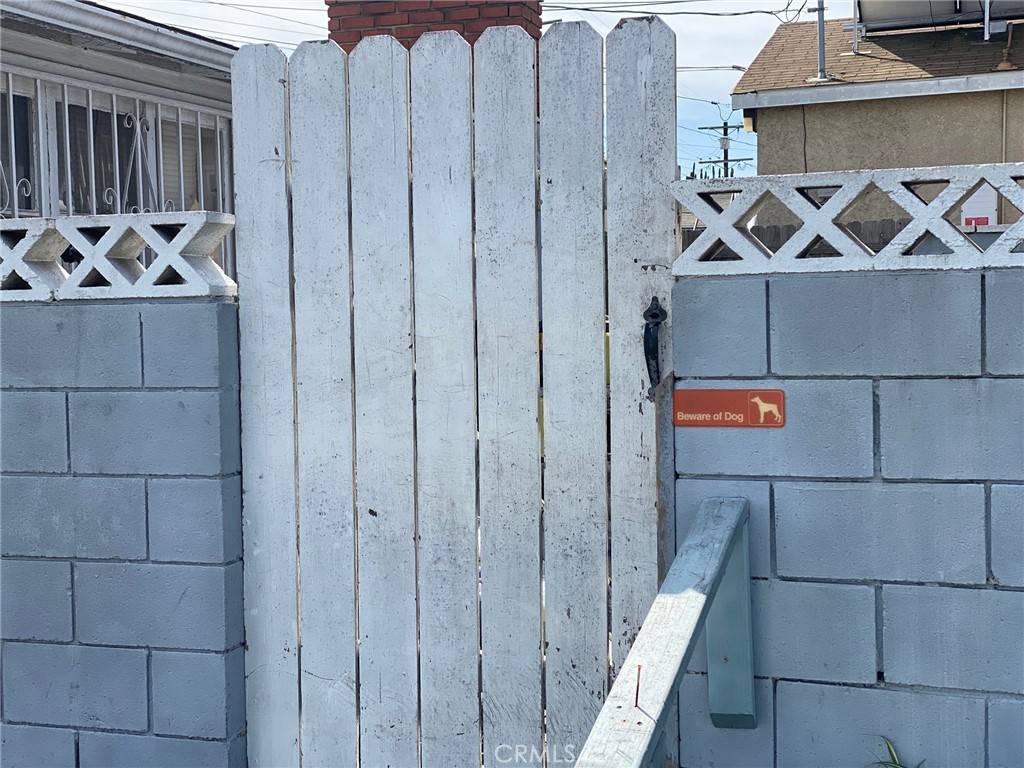 Los Angeles, CA 90047,8802 S Wilton PL