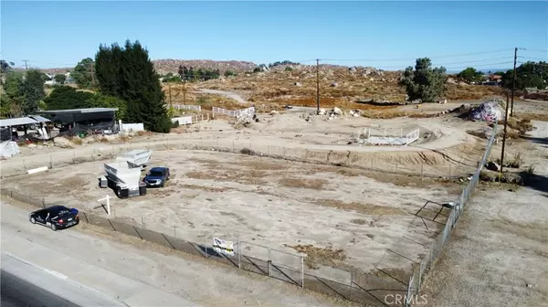 Perris, CA 92570,1 W 4th ST