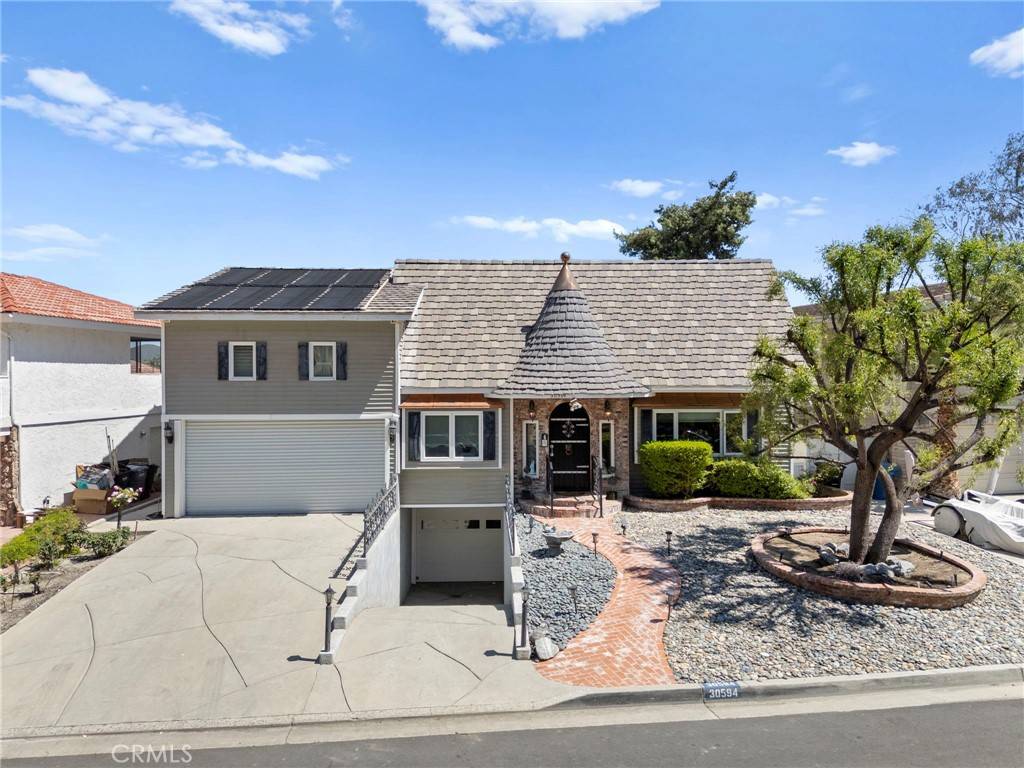 Canyon Lake, CA 92587,30594 Longhorn DR