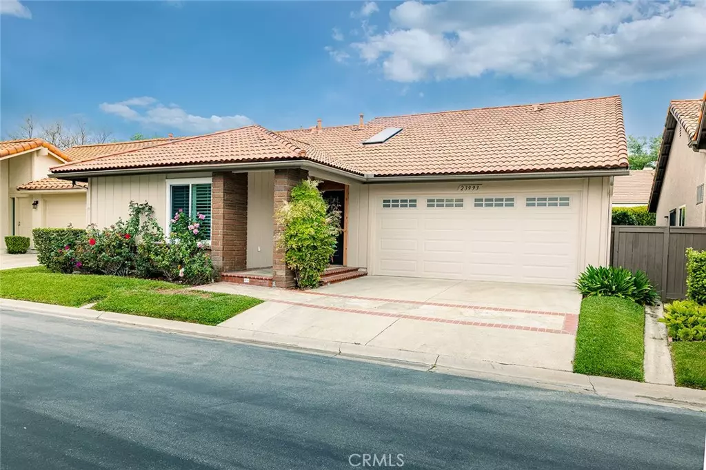 Mission Viejo, CA 92692,23993 Delantal