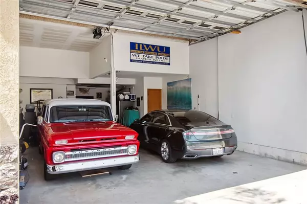 Canyon Lake, CA 92587,22255 Village Way DR