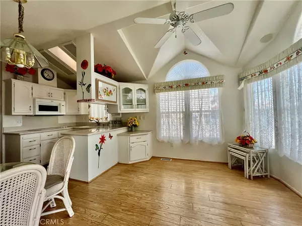 Hemet, CA 92545,1295 S Cawston AVE #118