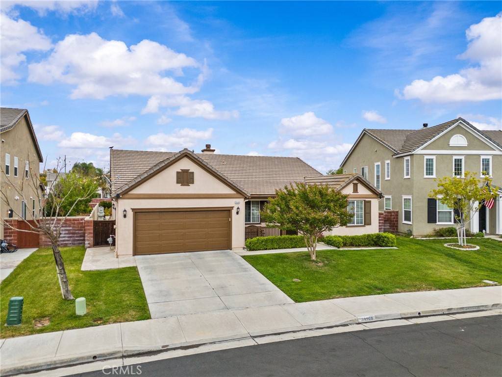 Murrieta, CA 92563,39268 Half Moon CIR