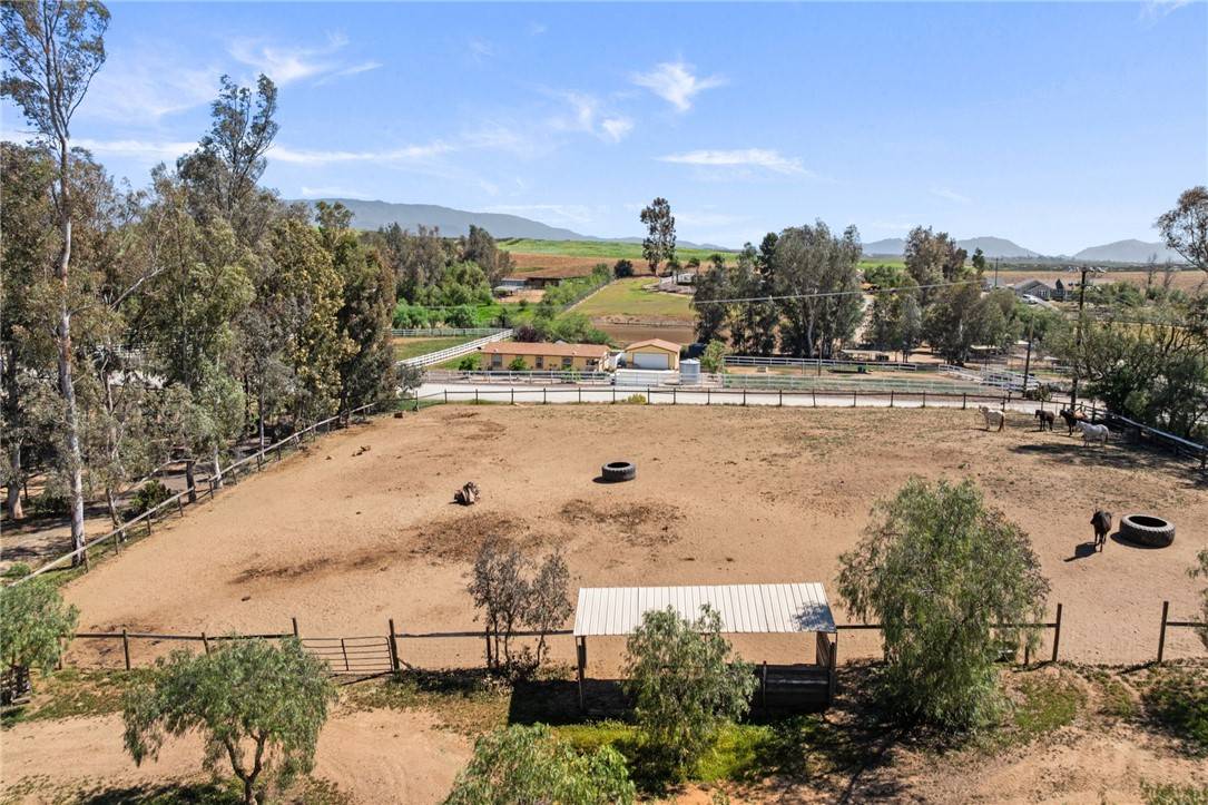 Winchester, CA 92596,32900 Bootlegg RD