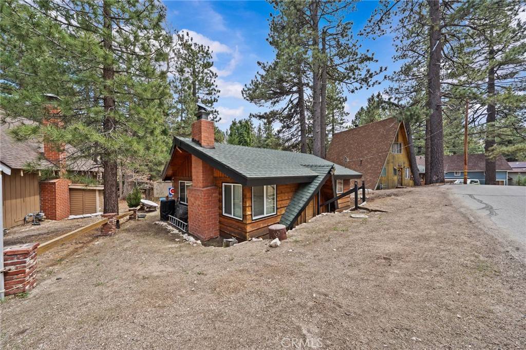 Green Valley Lake, CA 92341,731 Yukon RD