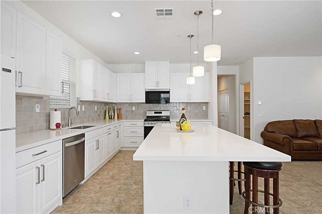36225 Beacon Light WAY, Wildomar, CA 92595