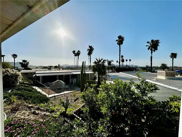 Hemet, CA 92543,1536 S state st #61