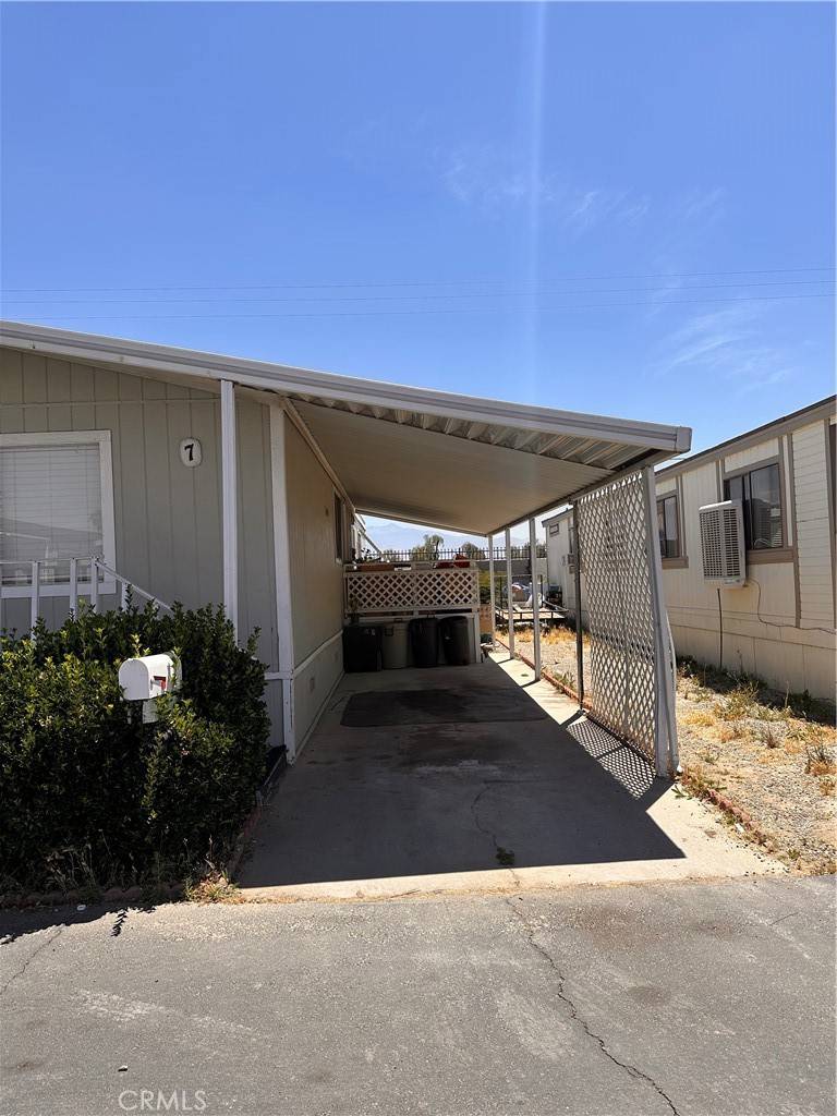 Hemet, CA 92543,530 W Devonshire AVE #7