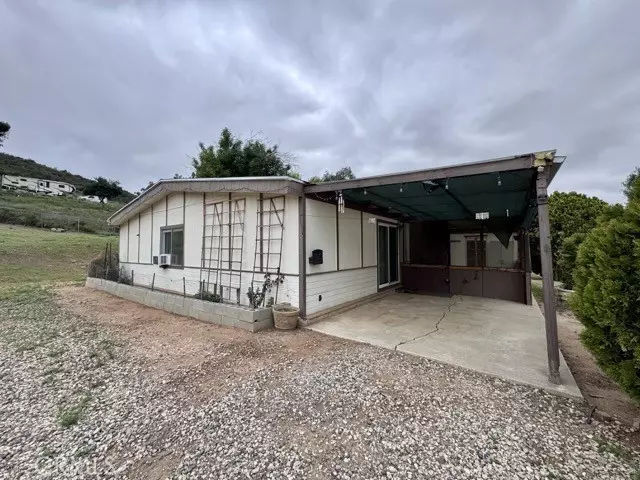 33981 Gloria RD, Menifee, CA 92584