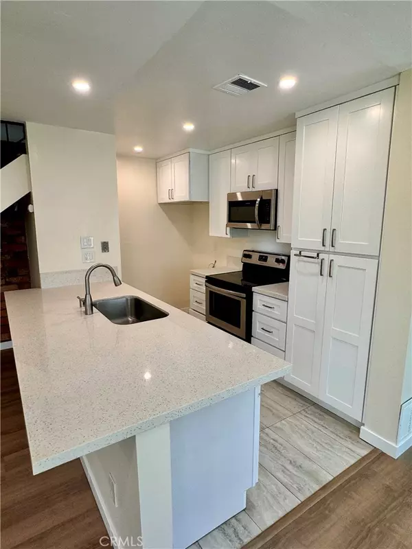 Santee, CA 92071,8845 Mission Greens RD #2