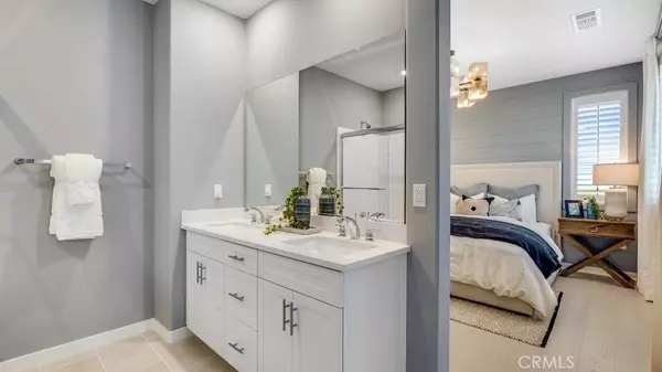 Ontario, CA 91762,2703 E Amberley Privado