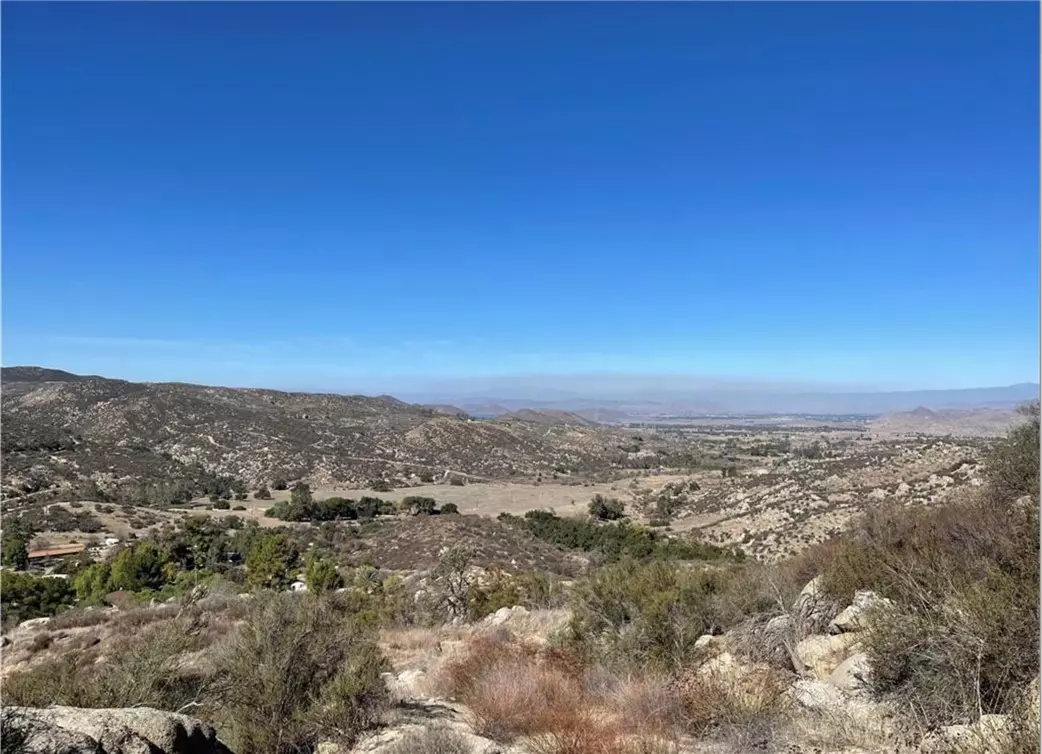 Hemet, CA 92544,7 Martin RD