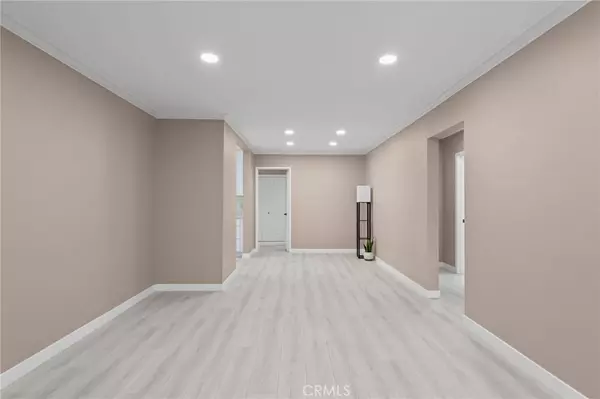 Lakewood, CA 90713,4744 Adenmoor AVE