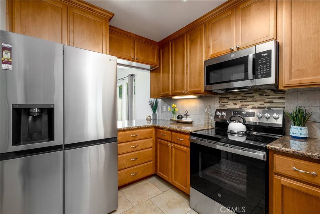 San Diego, CA 92110,3274 Loma Riviera DR