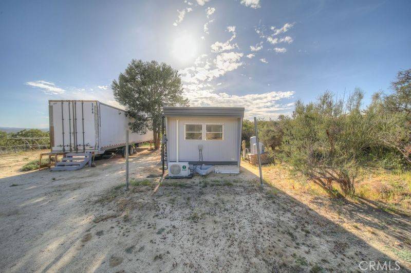 Anza, CA 92539,39615 Meyers LN