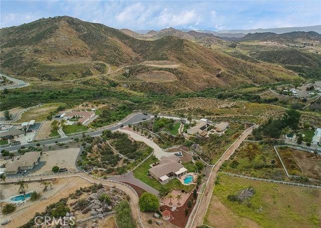 Perris, CA 92570,23903 Trail Duster CT