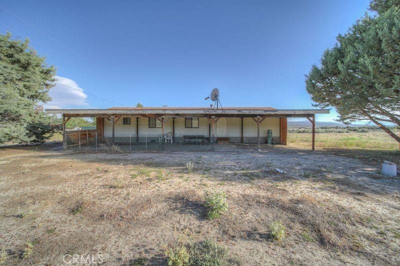 Anza, CA 92539,57590 Benton WAY