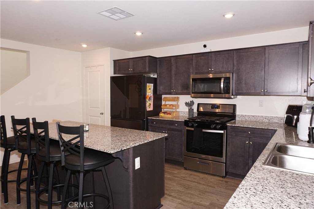 Hemet, CA 92543,1322 Division CT