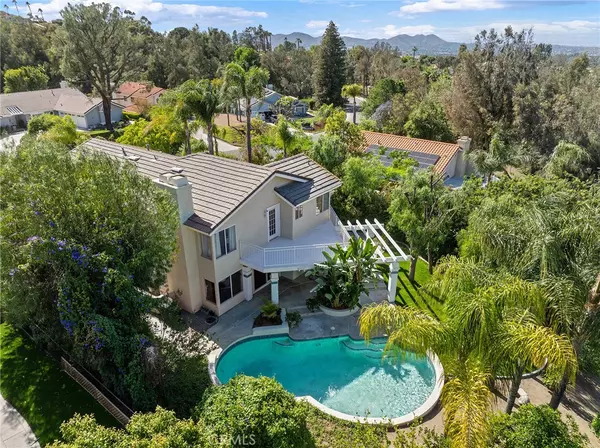 Riverside, CA 92503,16562 Orangewind LN