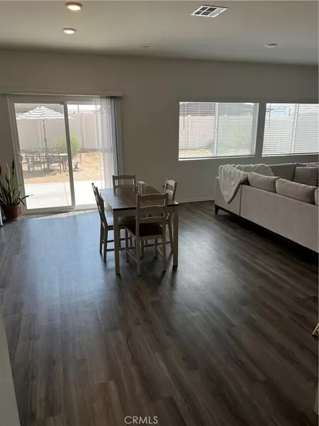 28388 Memory LN, Winchester, CA 92596