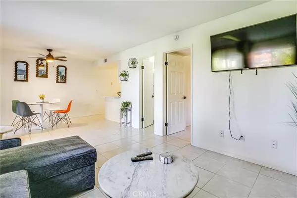 Palm Springs, CA 92262,1100 E Amado RD #11A1