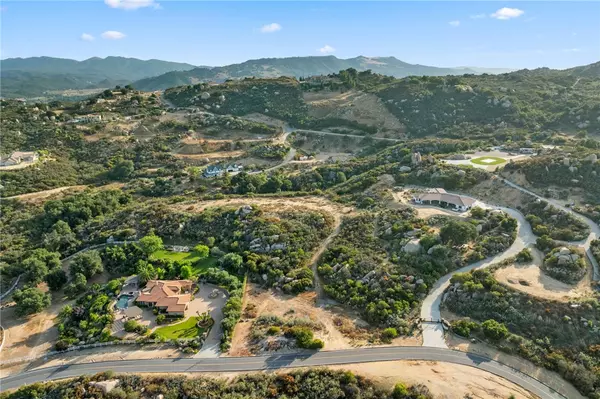 Murrieta, CA 92562,0 Hacienda DR