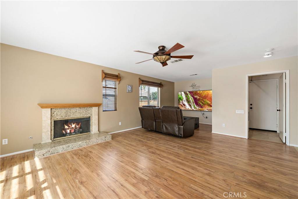 San Jacinto, CA 92583,1044 Jude CT
