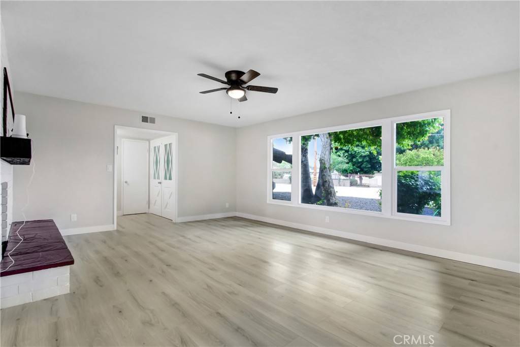 Hemet, CA 92544,26110 Hemet ST