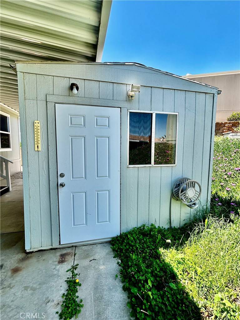 Hemet, CA 92543,1536 S state st #147