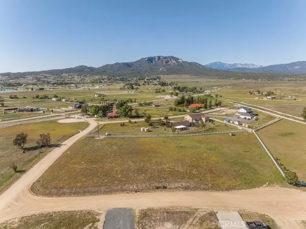 Aguanga, CA 92536,448 Comanche CT