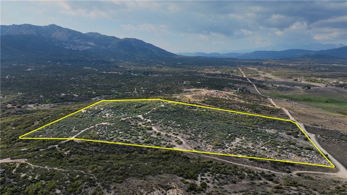 Anza, CA 92539,4 Indian RD