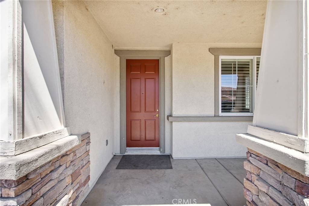 Lake Elsinore, CA 92532,41003 Crimson Pillar LN