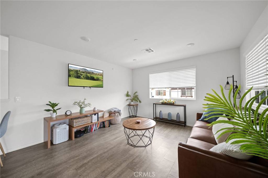 Murrieta, CA 92563,35753 Starling AVE #1901