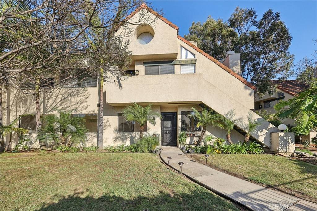383 N Melrose DR #G, Vista, CA 92083