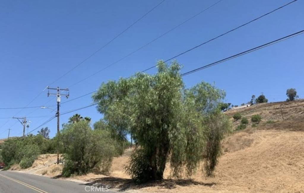 Menifee, CA 92587,24460 Conejo DR