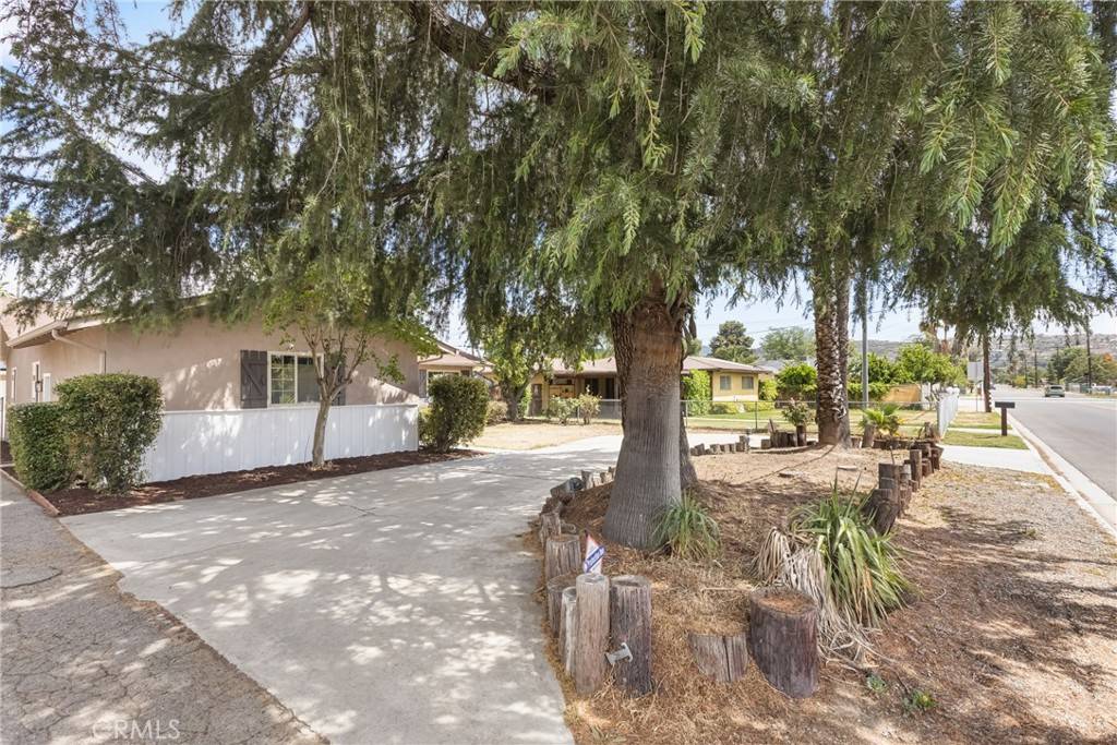 Hemet, CA 92544,26452 Girard ST