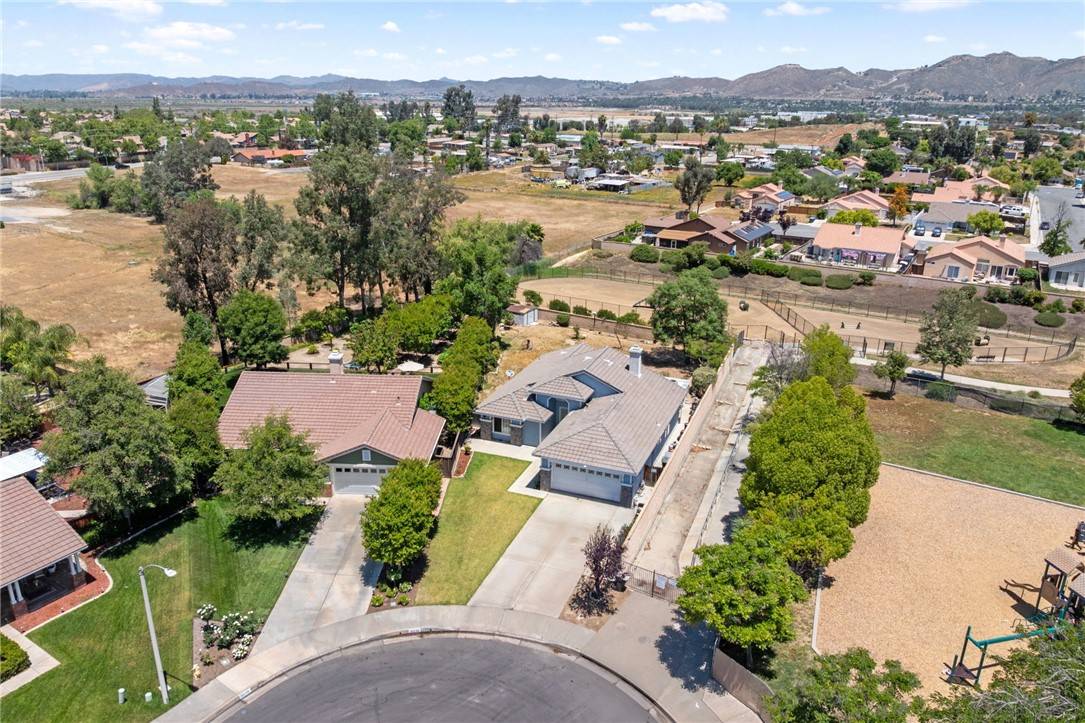 Wildomar, CA 92595,32725 Trailwood CT
