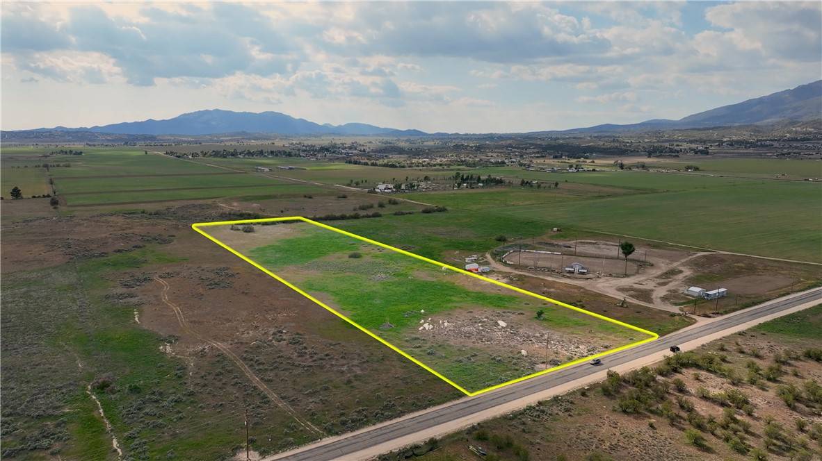 Anza, CA 92539,4 Kirby RD
