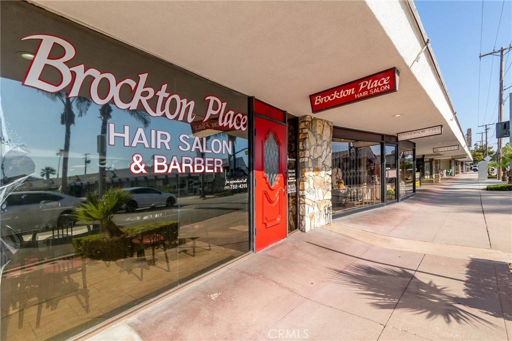 Riverside, CA 92506,6714 Brockton AVE